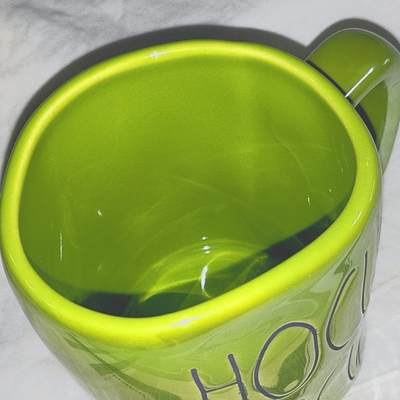 Rae Dunn Green HOCUS POCUS Halloween Mug New - Picture 6 of 6